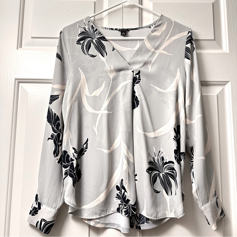 🎉LAST CHANCE🎉Ann taylor mixed media printed Blouse